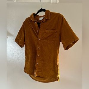 ASOS Design gold/mustard corduroy button down short sleeve shirt medium